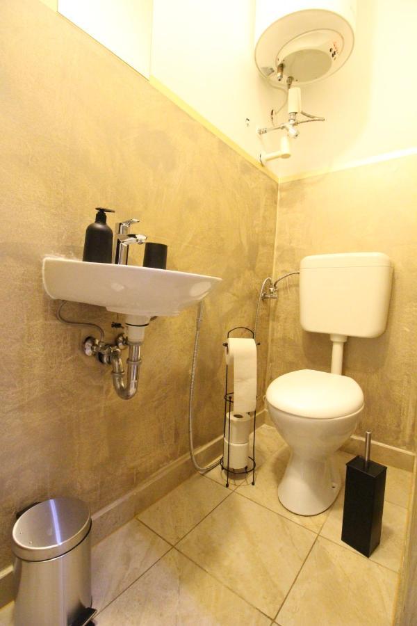 Private Quad Bedroom With Bathroom Rf3 Виена Екстериор снимка